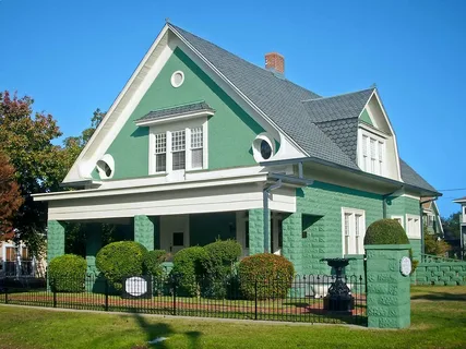 Transform your home's look with the right house exterior paint. Get DIY tips, color ideas, and product recommendations for a stunning finish